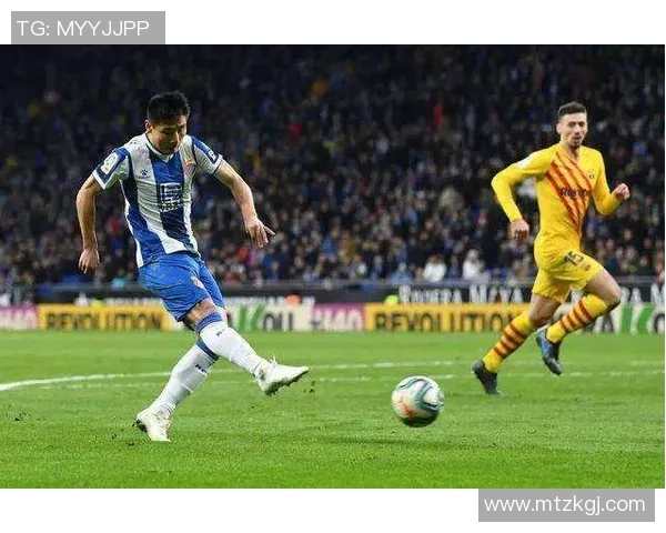 迪巴拉的足球之路：从天才少年到世界级巨星的成长历程与挑战