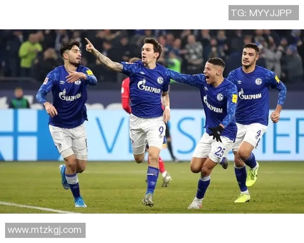 沙尔克04客场逼平,前四梦断,欧战前景堪忧