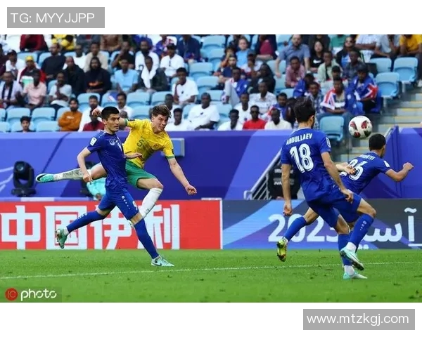 卡塔尔亚足与乌兹别克斯坦的激烈对决展现足球魅力与团队精神 卡塔尔亚足与乌兹别克斯坦的激烈对决展现足球魅力与团队精神