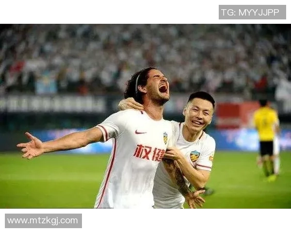 延边与权健比赛裁判争议引发热议球迷对判罚标准提出质疑